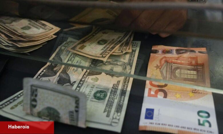 Euro, dolar karşısında yaklaşık 2 ayın tepesinde - Haberois Euro, dolar karşısında yaklaşık 2 ayın tepesinde