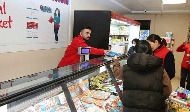 Küçükçekmece'de Bir Birinci Paranın Değil, Sevgi VE Dayanışmasının Geçtiği Tek Market: Halk Market