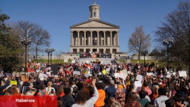 Nashville, Okuldaki Vurulmanın Ardından Üzülüyor ve Bölümlerini Düşünüyor