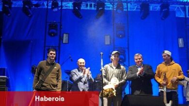 Alaçatı Ot Festivali'nde Duman İzdihamı - Haberois Alaçatı Ot Festivali'nde Duman İzdihamı