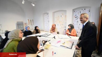 Bakan Özer, Meb'in birinci moda akademisini ziyaret etti! Usta öğreticilerle sohbet etti