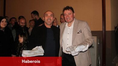 Ferizli Belediye Başkanı İsmail Gündoğdu, Ferizli Belediyesi çalışanlarıyla bir araya geldiği bayramlaşma programında birlik ve beraberlik mesajı verdi