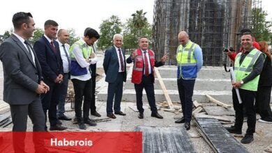 Finike Cumhuriyet Meydanı Projesi'nde Sona Yaklaşıldı