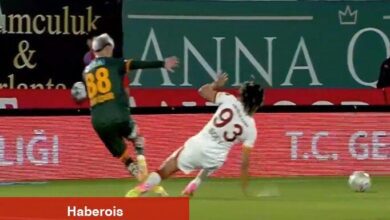 Galatasaraylılar, penaltıya itiraz etti! - Haberois Galatasaraylılar, penaltıya itiraz etti!