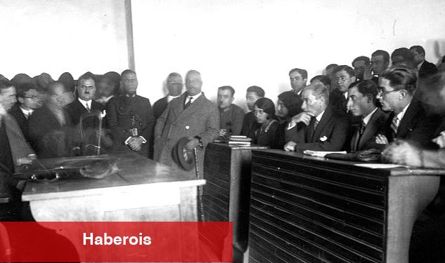 "Geleceği Aydınlatmak: Cumhuriyet'in İlk Yıllarında Yökseköğretimin Yeniden İnşası, 1923–1946" Sergisi Devam Ediyor - Haberois "Geleceği Aydınlatmak: Cumhuriyet'in İlk Yıllarında Yökseköğretimin Yeniden İnşası, 1923–1946" Sergisi Devam Ediyor