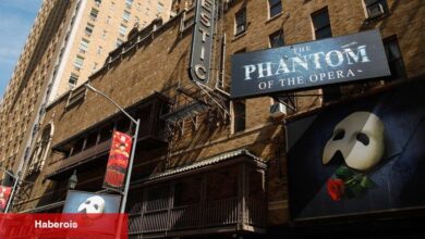 Hayranlar, 'Phantom' Rekor Bir Broadway Koşusunu Bitirirken Toplanıyor - Haberois Hayranlar, 'Phantom' Rekor Bir Broadway Koşusunu Bitirirken Toplanıyor