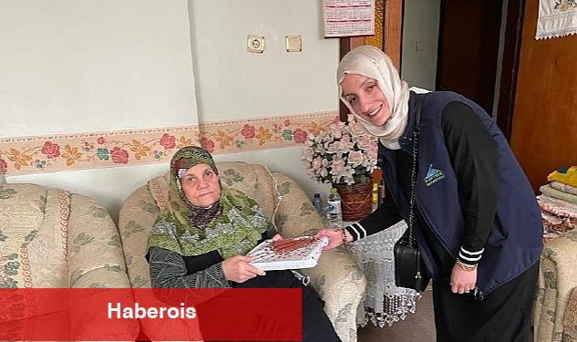 Kartepe Belediyesi Alo Evlat Sağlık Kulübü ekipleri, Ramazan Bayramı'nda da ilçenin çınarlarını unutmadı - Haberois Kartepe Belediyesi Alo Evlat Sağlık Kulübü ekipleri, Ramazan Bayramı'nda da ilçenin çınarlarını unutmadı