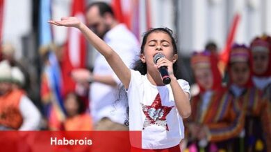 Kartepe Kent Meydanı'nda 23 Nisan Coşkusu