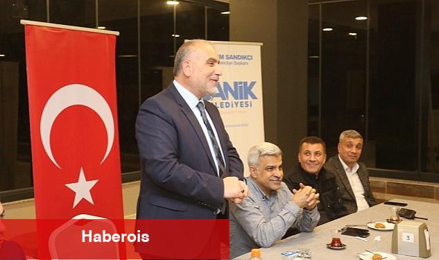 Lider Sandıkçı Emniyet Teşkilatıyla İftarda Bir Ortaya Geldi - Haberois Lider Sandıkçı Emniyet Teşkilatıyla İftarda Bir Ortaya Geldi