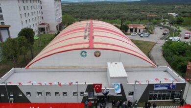Manisa Kırkağaç kapalı halı sahaya kavuştu