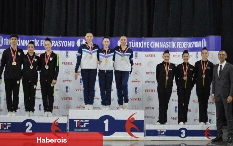 Manisalı cimnastikçiler tepede - Haberois Manisalı cimnastikçiler tepede