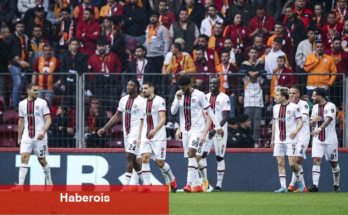 Rayyan Baniya: "Kaotik, garip bir maç oldu!" - Haberois Rayyan Baniya: "Kaotik, garip bir maç oldu!"