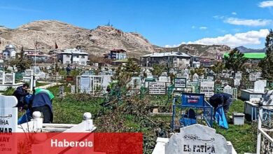 Van Büyükşehir Belediyesi Ramazan Bayramı öncesinde kentteki mezarlıklarda temizlik, bakım ve onarım çalışması yaptı - Haberois Van Büyükşehir Belediyesi Ramazan Bayramı öncesinde kentteki mezarlıklarda temizlik, bakım ve onarım çalışması yaptı