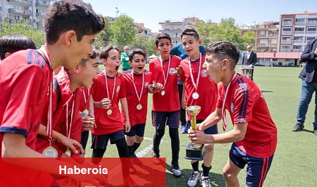 Yarının Futbolcuları Turnuva Coşkusu Yaşadı