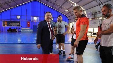 Başkan Böcek'ten başpehlivanlara moral ziyareti