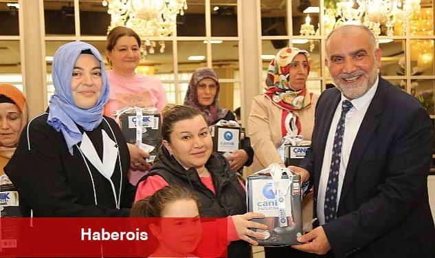 Başkan Sandıkçı, "Annelerimiz yüce gönülleri ve fedakâr ruhları ile daima yanımızdadır" - Haberois Başkan Sandıkçı, "Annelerimiz yüce gönülleri ve fedakâr ruhları ile daima yanımızdadır"