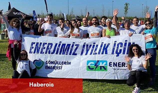 CK Enerji çalışanları, deprem bölgesindeki çocukların eğitimi için koştu - Haberois CK Enerji çalışanları, deprem bölgesindeki çocukların eğitimi için koştu