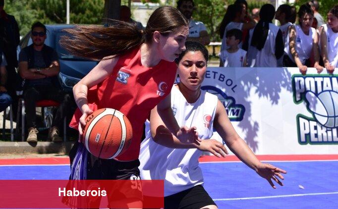 Depremzede çocuklar için basketbol turnuvası düzenlendi