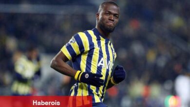 Enner Valencia'dan örnek davranış - Haberois Enner Valencia'dan örnek davranış
