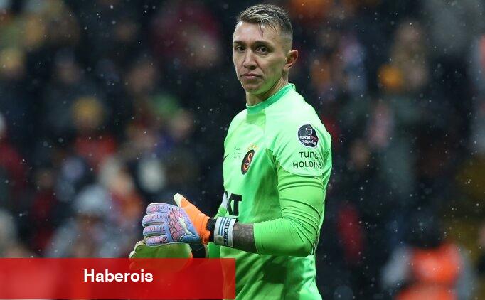 Galatasaray'ın savunması düştü - Haberois Galatasaray'ın savunması düştü
