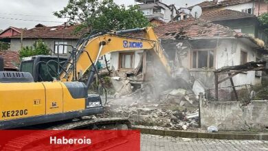 Hasarlı ve metruk yapıların yıkımı sürüyor - Haberois Hasarlı ve metruk yapıların yıkımı sürüyor