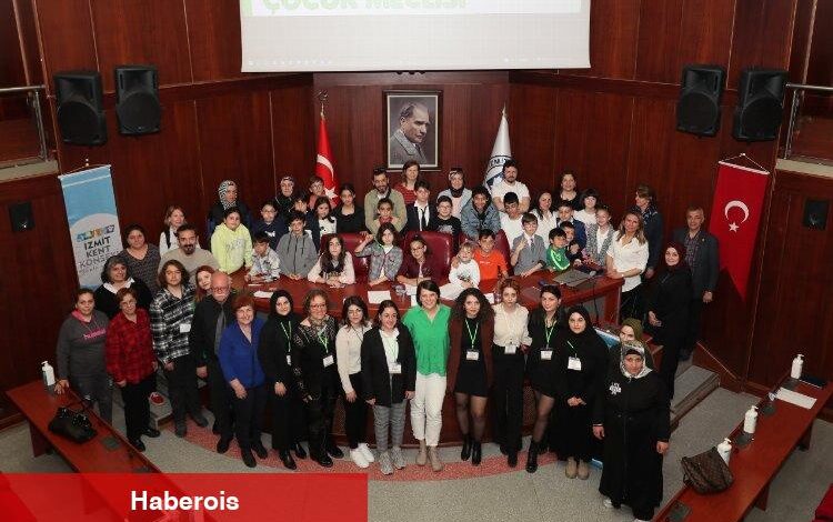 İzmit Çocuk Meclisi'nde ilk genel kurul heyecanı - Haberois İzmit Çocuk Meclisi'nde ilk genel kurul heyecanı