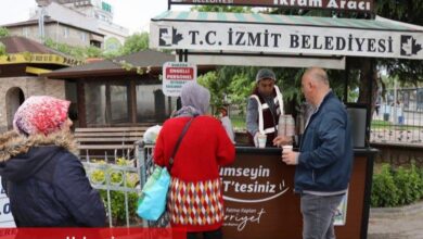 İzmitliler sıcak çorba ikramından çok memnun