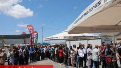 Ahmet Çolakbayrakdar Erkilet'te vatandaşlarla bayramlaştı
