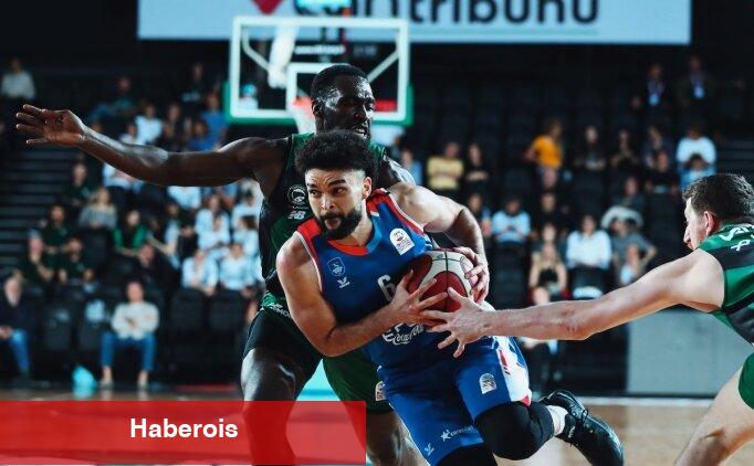 Anadolu Efes, yarı finale yükseldi