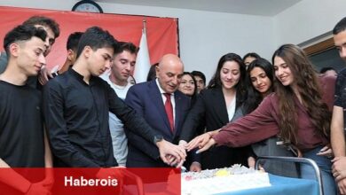 Başkan Altınok YKS Öğrencileriyle Pasta Kesti