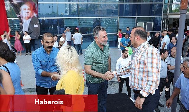 Başkan Sandal personeliyle bayramlaştı - Haberois Başkan Sandal personeliyle bayramlaştı