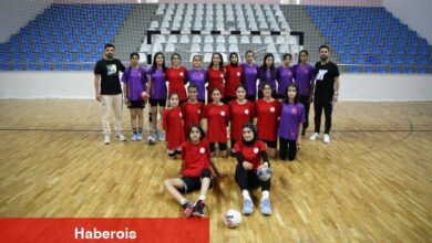 Bingöllü kız hentbolcular ulusal kadroya seçilmek için çaba edecek - Haberois Bingöllü kız hentbolcular ulusal kadroya seçilmek için çaba edecek