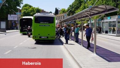 Büyükşehir 12 ilçede durakları yeniliyor - Haberois Büyükşehir 12 ilçede durakları yeniliyor