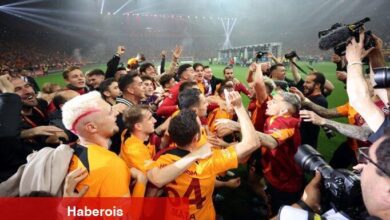 Erden Timur: "Anamızın ak sütü üzere helal"