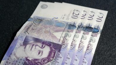İngiliz Sterlini, Dolar ve Euro Karşısında Güçleniyor - Haberois İngiliz Sterlini, Dolar ve Euro Karşısında Güçleniyor
