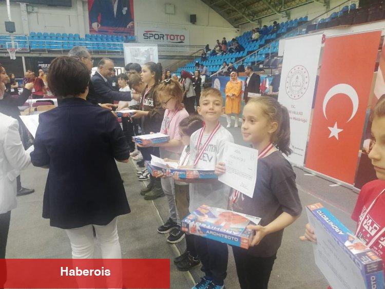 İpsalalı öğrenciler 'Akıl ve Zekâ Oyunları'nda derece yaptı - Haberois İpsalalı öğrenciler 'Akıl ve Zekâ Oyunları'nda derece yaptı