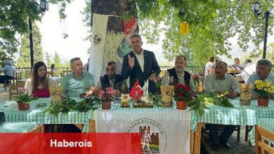 İzmir'in Beydağ ilçesinde Beydağ Belediyesi'nce koordine edilen "Kestane Gal Arısı Zararlısı" bilgilendirme toplantısı yapıldı.