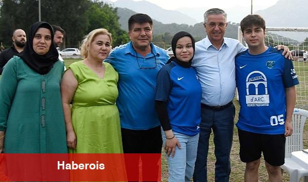 Kemer 2020 Futbol Kulübü şampiyonluğunu kutladı - Haberois Kemer 2020 Futbol Kulübü şampiyonluğunu kutladı