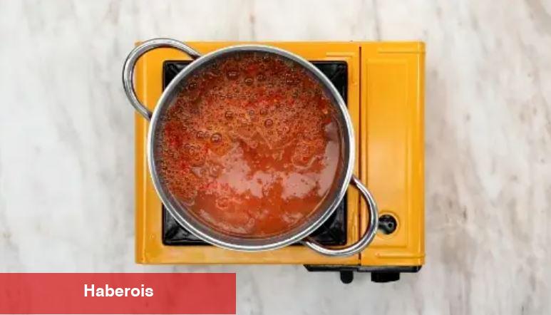 Nefis erişteli domates çorbası tarifi! Erişteli domates çorbasının bu yapılışına bayılacaksınız - Haberois Nefis erişteli domates çorbası tarifi! Erişteli domates çorbasının bu yapılışına bayılacaksınız