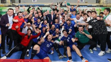 Sakarya hentbolde adını finale yazdırdı