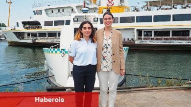 Şehir Hatları tarihinin ilk kadın kaptanı Deniz Taksi'nin dümeninde - Haberois Şehir Hatları tarihinin ilk kadın kaptanı Deniz Taksi'nin dümeninde