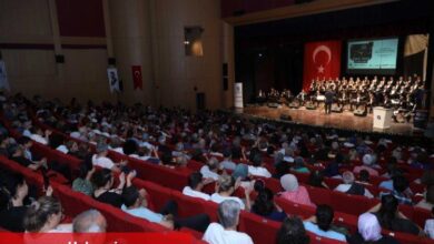 “Türkü Türkü Türkiye’m” konseri coşturdu - Haberois “Türkü Türkü Türkiye’m” konseri coşturdu