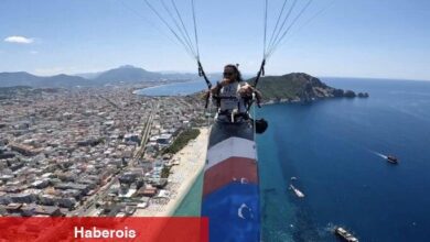 Yamaç paraşütçüsü kanoyla uçtu