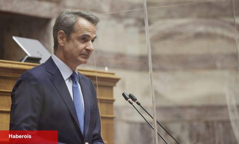 Yunanistan'da seçimlerin galibi Miçotakis