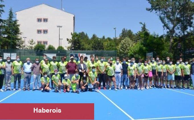 Demirci Akıncıları Büyükler Tenis Yaz Kupası tamamlandı