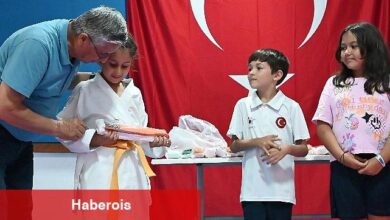 Karateciler kuşak atladı