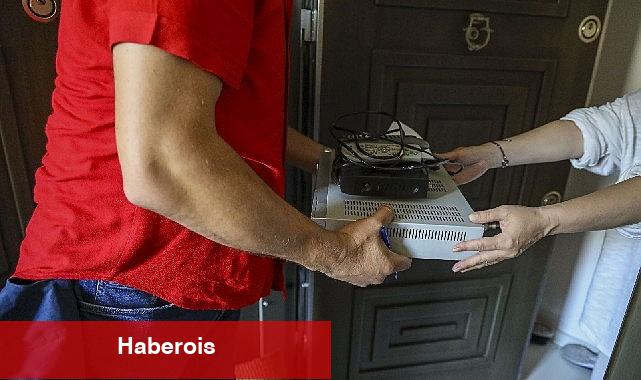 Karşıyaka'da elektronik atıklar, öğrenciler için tablete dönüşüyor - Haberois Karşıyaka'da elektronik atıklar, öğrenciler için tablete dönüşüyor