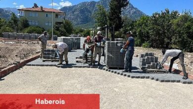 Kemer'de yol ve kaldırım çalışmaları