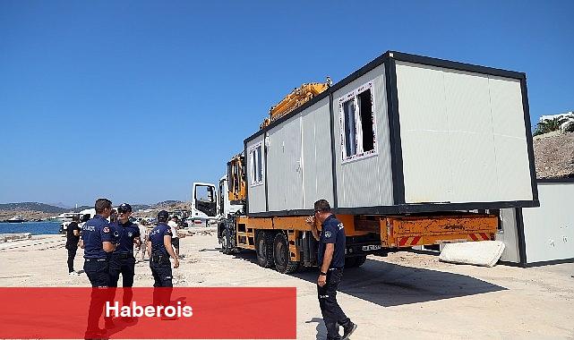 Sahildeki 22 konteyneri belediye ekipleri kaldırdı - Haberois Sahildeki 22 konteyneri belediye ekipleri kaldırdı