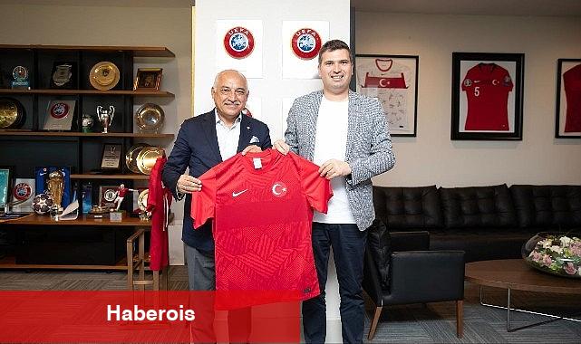 Tayfun Canlı'dan TFF Başkanı Büyükekşi'ye ziyaret - Haberois Tayfun Canlı'dan TFF Başkanı Büyükekşi'ye ziyaret